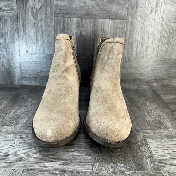 Kensie Gage Booties Womens 10 Tan Suede Leather Perforated Ankle Boots NEW - Picture 4 of 9